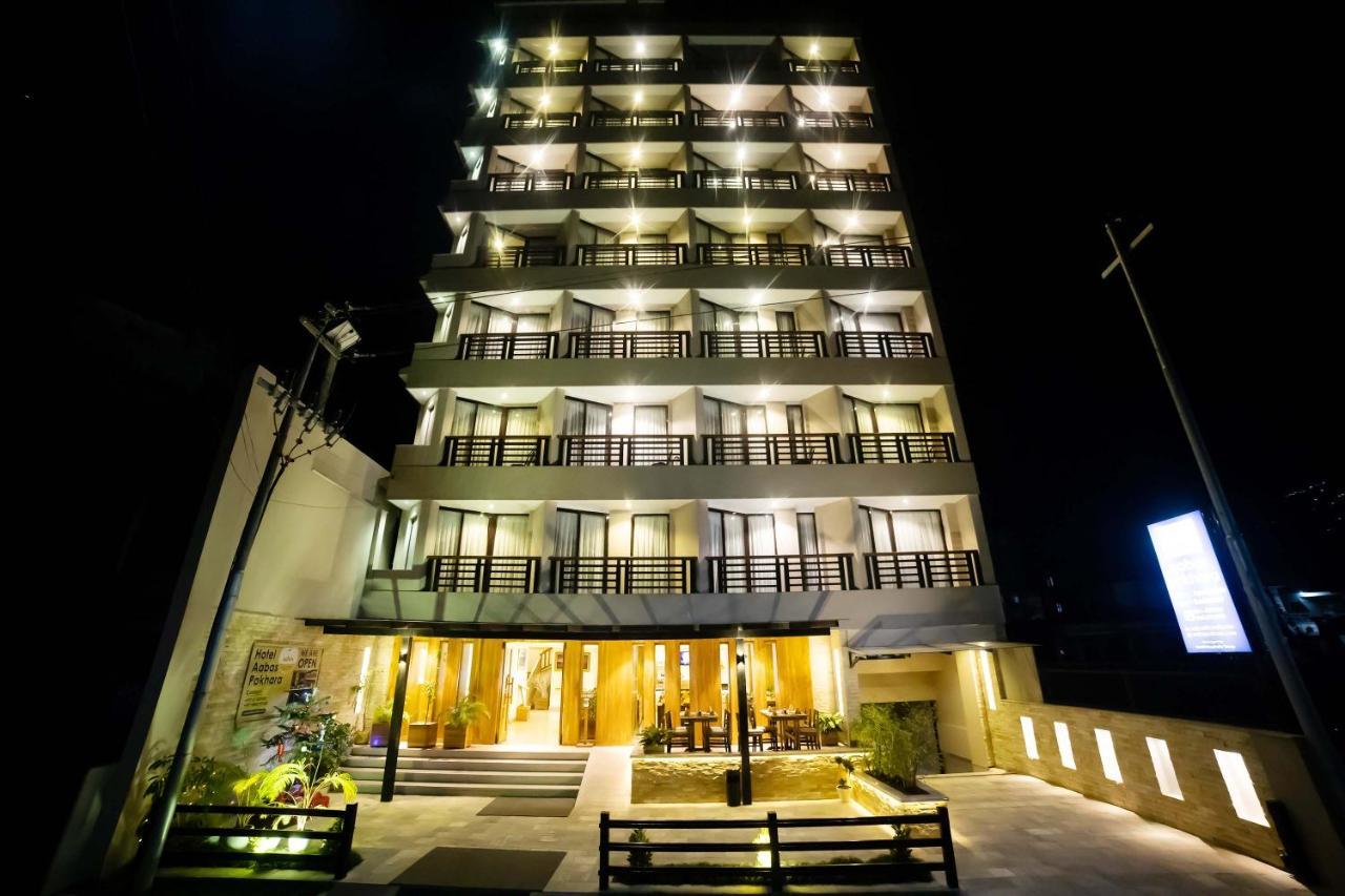 Hotel Aabas Pokhara By Barahi Hospitality Esterno foto